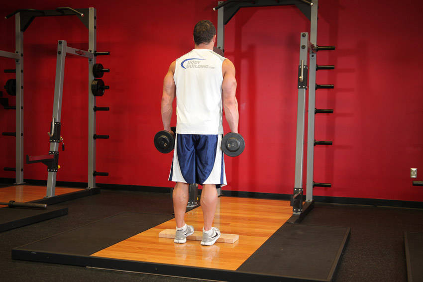 Loaded single-leg calf raise: start position